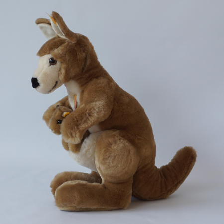 Steiff Kangaroo Kango, EAN 062711, 40 cm